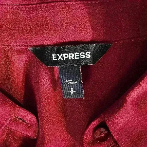 ✨Like New✨ Express Ruffle Cuff Portofino Shirt, Plum Brown, Size Small - Picture 5 of 7